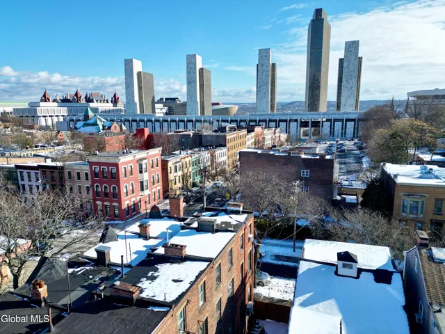 $369,900 | 352 Hamilton Street, Albany, NY 12210