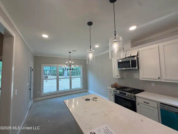 $339,000 | 198 Lake Harbor Road, Brandon, MS 39047