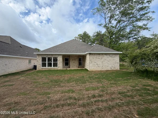 $339,000 | 198 Lake Harbor Road, Brandon, MS 39047