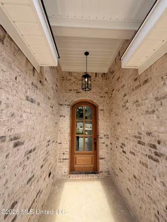 $339,000 | 198 Lake Harbor Road, Brandon, MS 39047