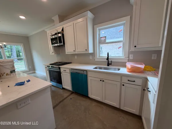 $339,000 | 198 Lake Harbor Road, Brandon, MS 39047