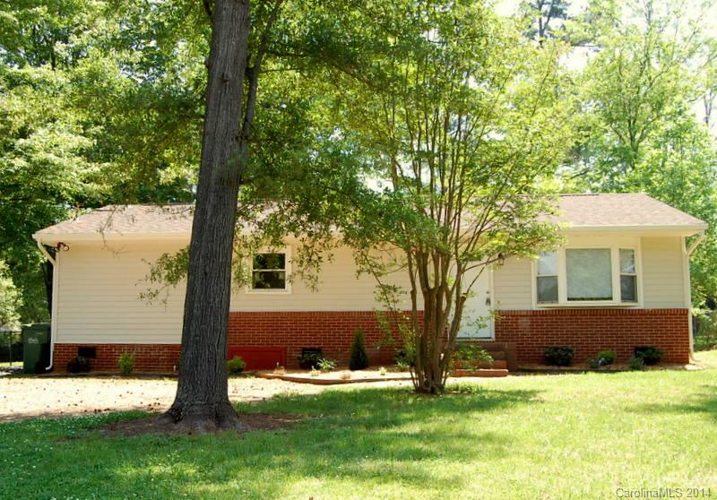 206 Tomberlin Road Mount Holly, NC 28120 - Photo 1 of 16 Gallery Image 1