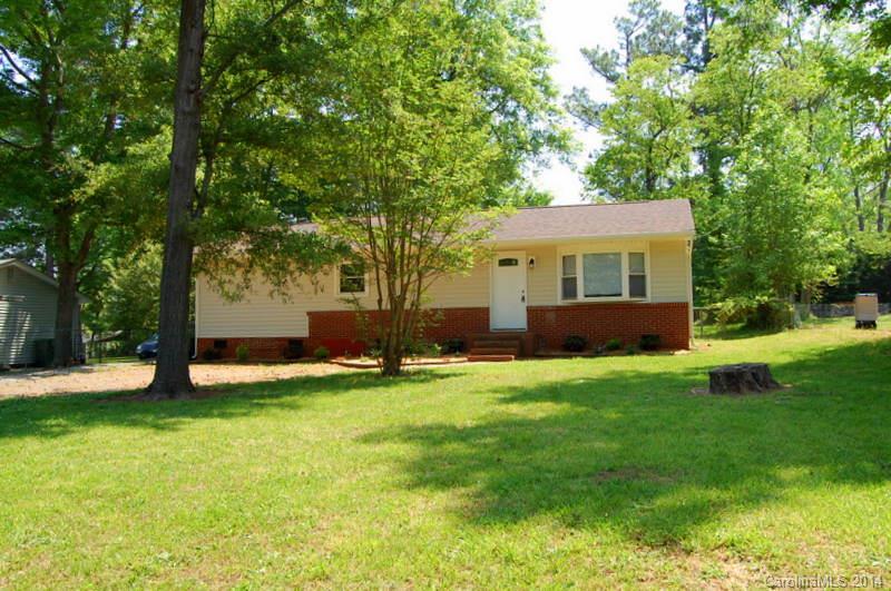 206 Tomberlin Road Mount Holly, NC 28120 - Photo 2 of 16 Gallery Image 2