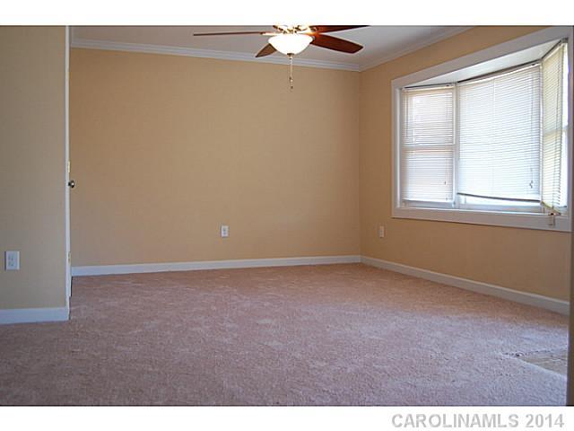 206 Tomberlin Road Mount Holly, NC 28120 - Photo 4 of 16 Gallery Image 4