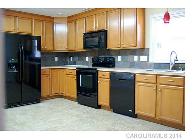 206 Tomberlin Road Mount Holly, NC 28120 - Photo 5 of 16 Gallery Image 5
