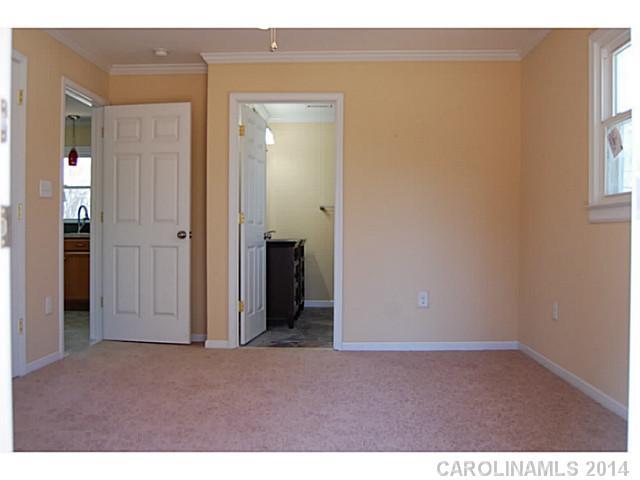 206 Tomberlin Road Mount Holly, NC 28120 - Photo 10 of 16 Gallery Image 10
