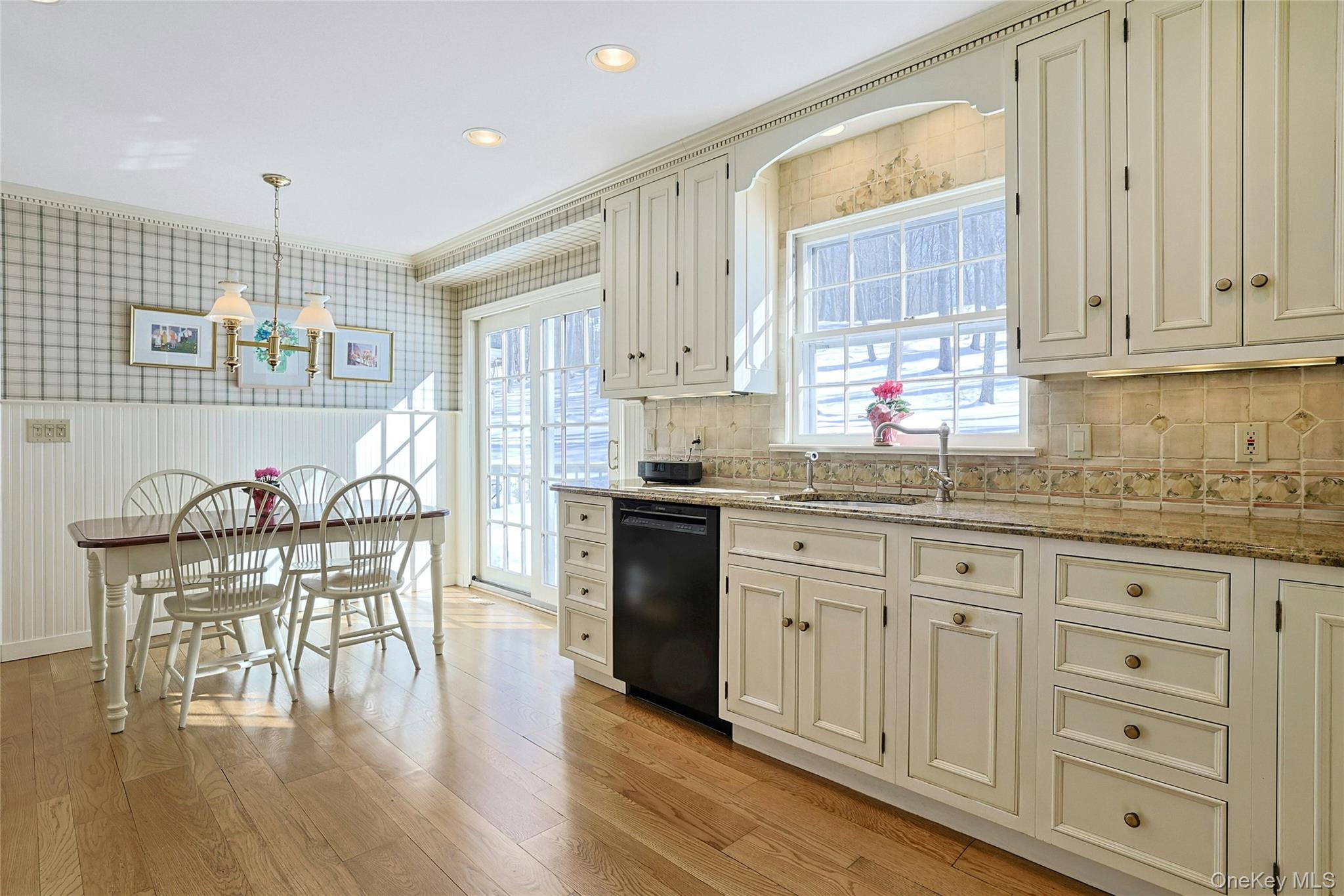 270 Law Road Briarcliff Manor, NY 10510 - Photo 12 of 43 Hardwood Floors