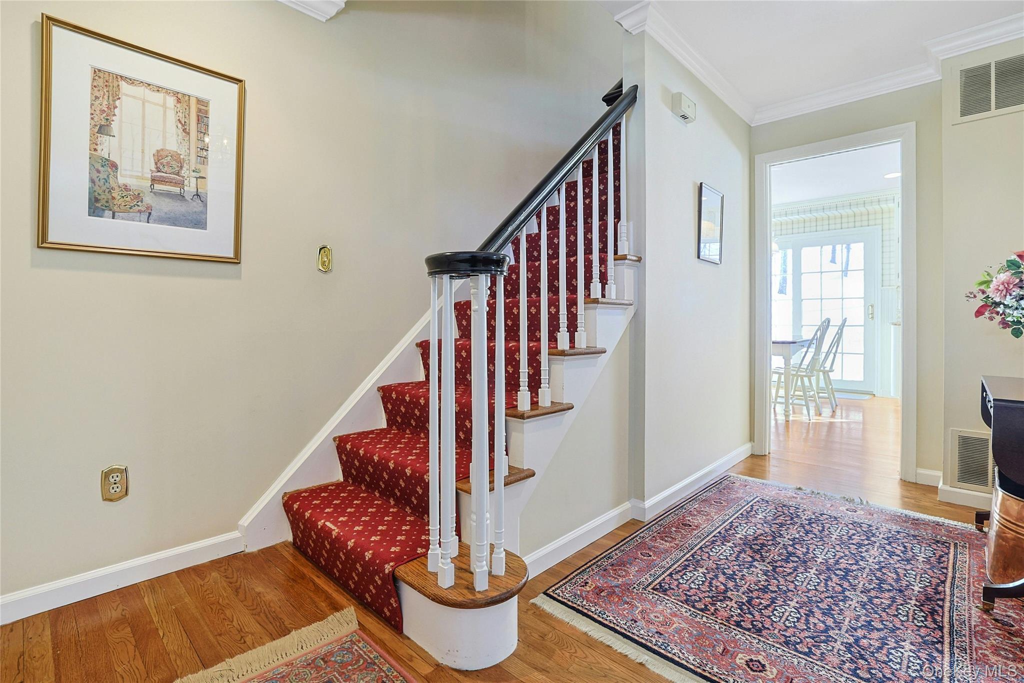 270 Law Road Briarcliff Manor, NY 10510 - Photo 4 of 43 Entry Foyer