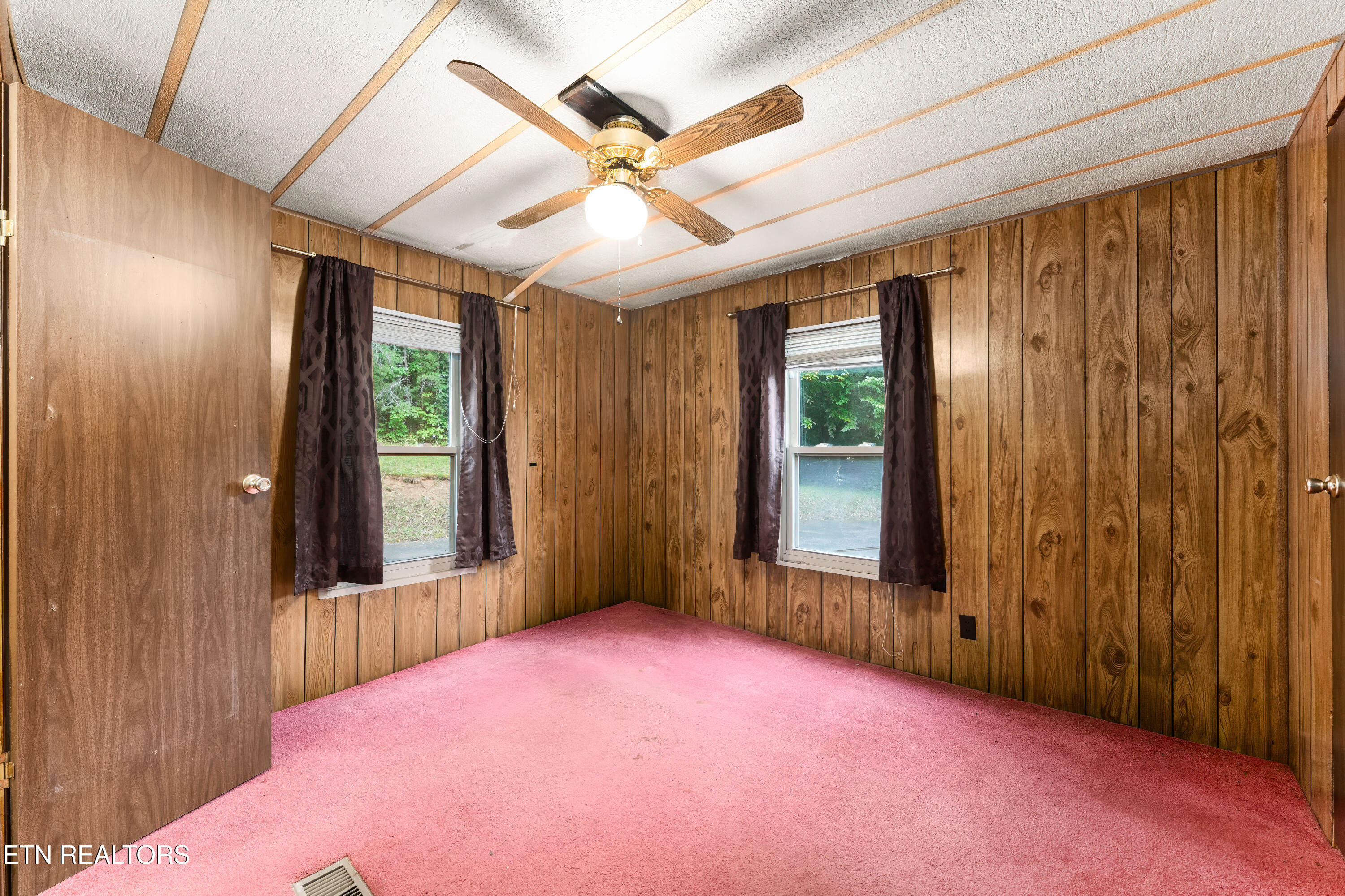 208 Morning Cove Road Kingston, TN 37763 - Photo 19 of 23 _DSC2033-Edit-Edit
