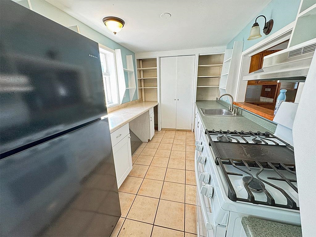 49 Terrill Street Rutland, VT 05701 - Photo 4 of 38