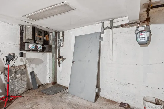 a view of a storage & utility room