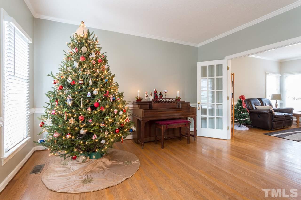 9020 Walking Stick Trail Raleigh, NC 27615 - Photo 4 of 25 Gallery Image 4