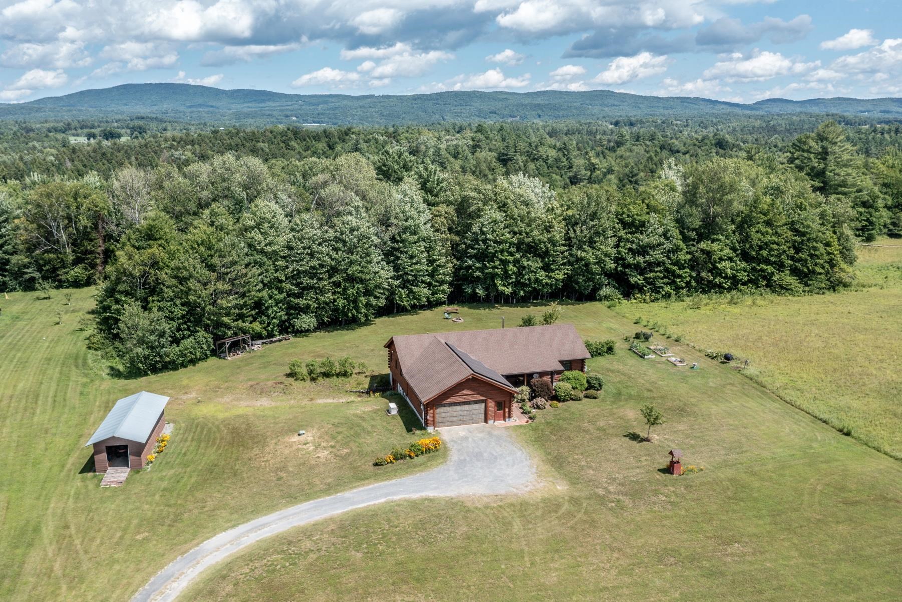 611 Whitcomb Island Road Johnson, VT 05656 - Photo 9 of 48 Gallery Image 9