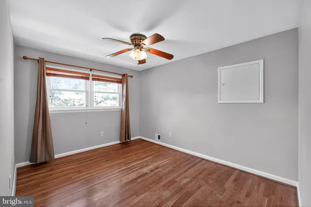 $4,400 | 5929 Merritt Place, Falls Church, VA 22041