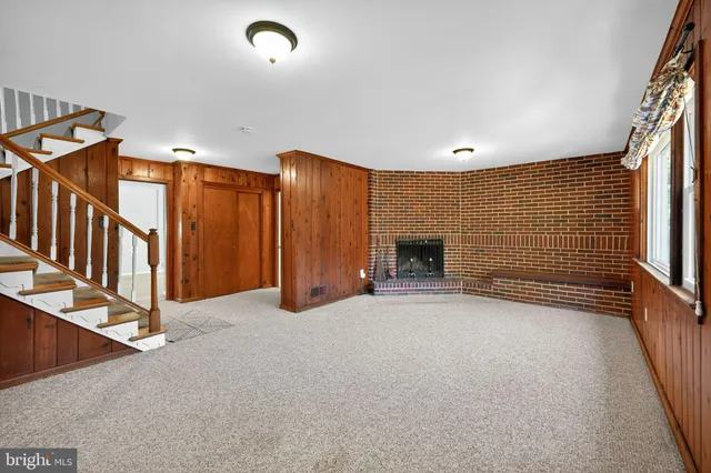 $4,400 | 5929 Merritt Place, Falls Church, VA 22041