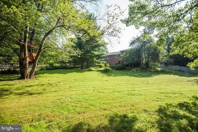 $4,400 | 5929 Merritt Place, Falls Church, VA 22041