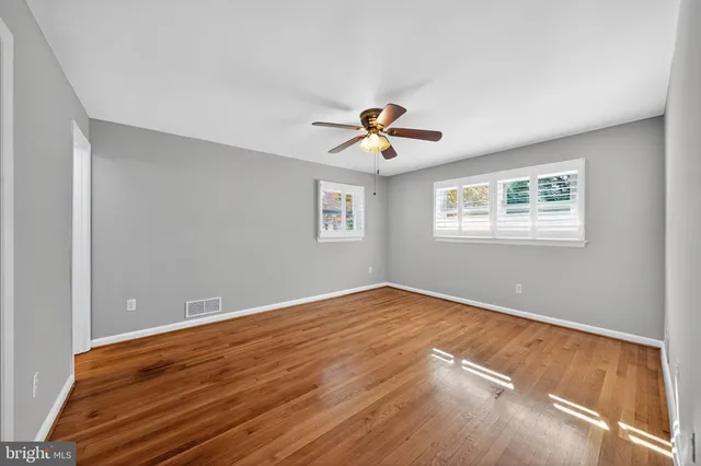 $4,400 | 5929 Merritt Place, Falls Church, VA 22041