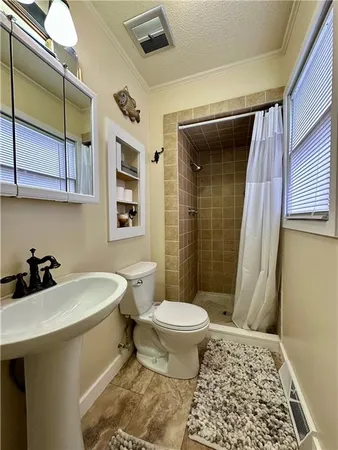 $269,000 | 1322 North Dewey Street, Maryville, MO 64468