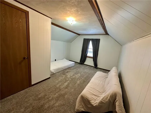 $269,000 | 1322 North Dewey Street, Maryville, MO 64468