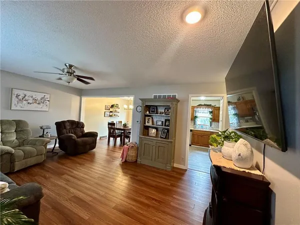 $269,000 | 1322 North Dewey Street, Maryville, MO 64468