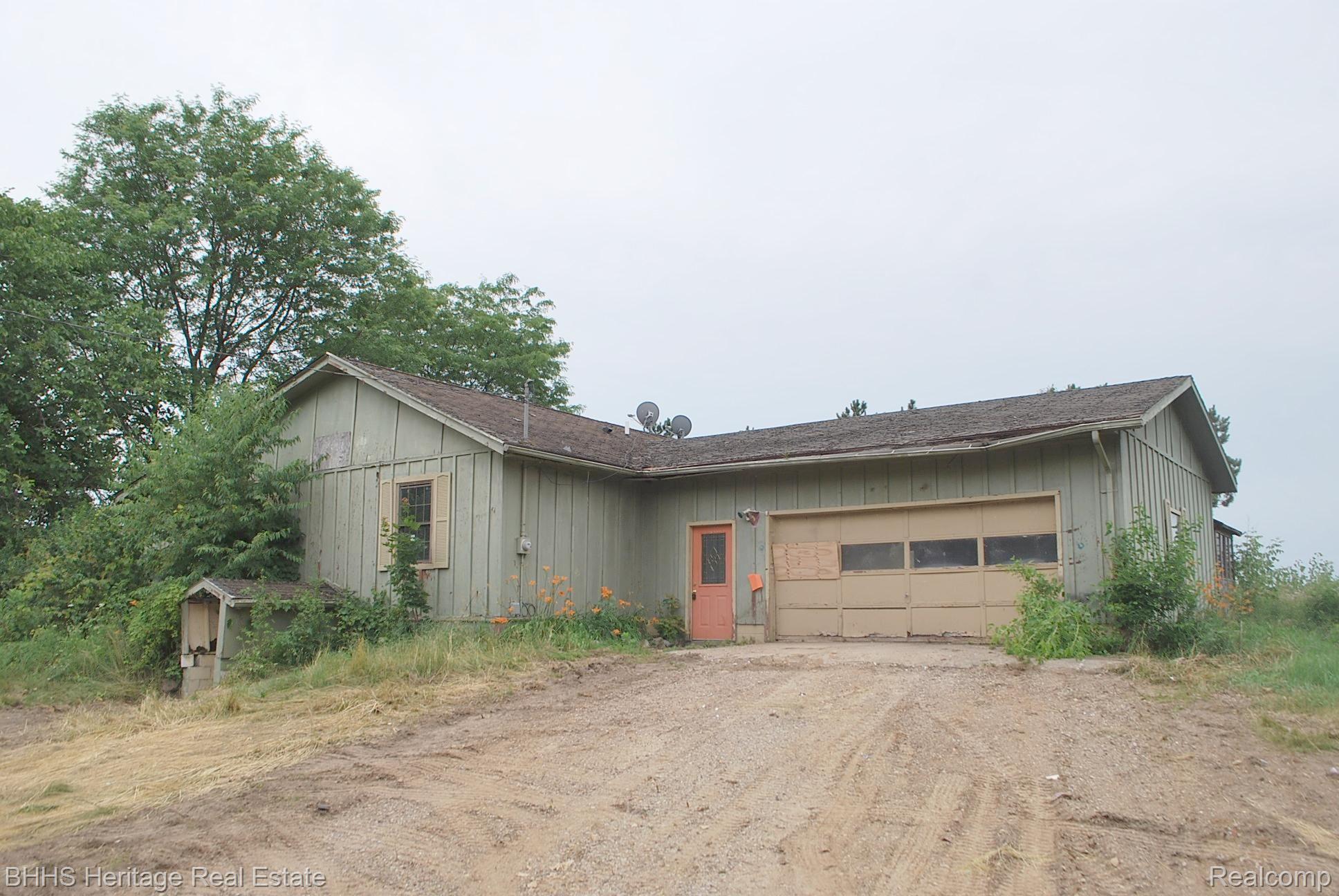 2544 Brogan Road Stockbridge, MI 49285 - Photo 1 of 9 Front View