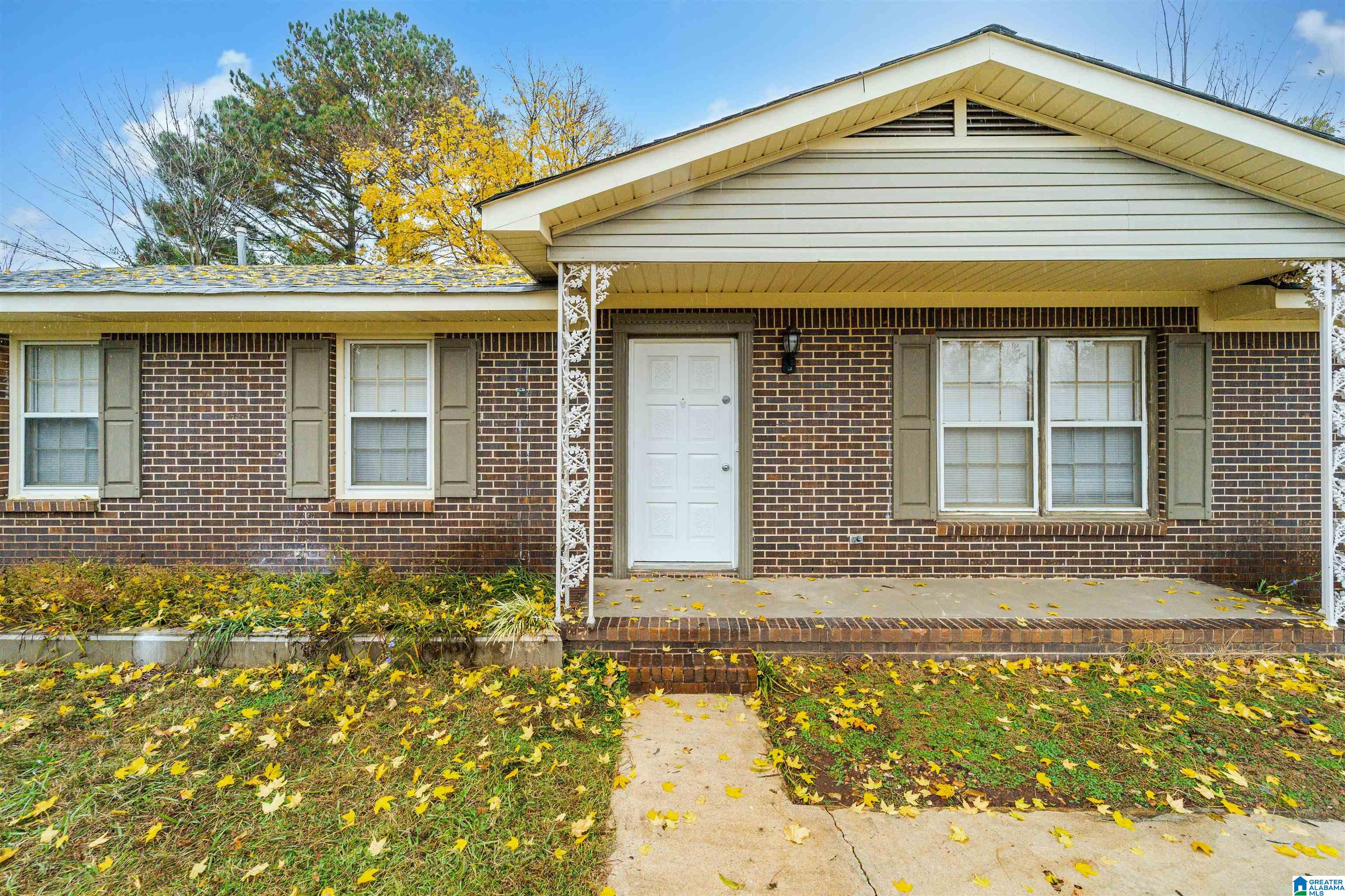 1606 Thomas Drive Southwest Decatur, AL 35601 - Photo 4 of 25
