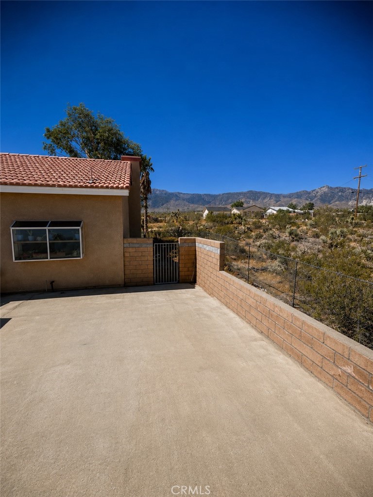 32842 Emerald Road Lucerne Valley, CA 92356 - Photo 3 of 24 Gallery Image 3