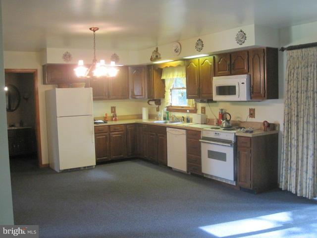 6533 Blackhead Road Baltimore, MD 21220 - Photo 7 of 15 Kitchen
