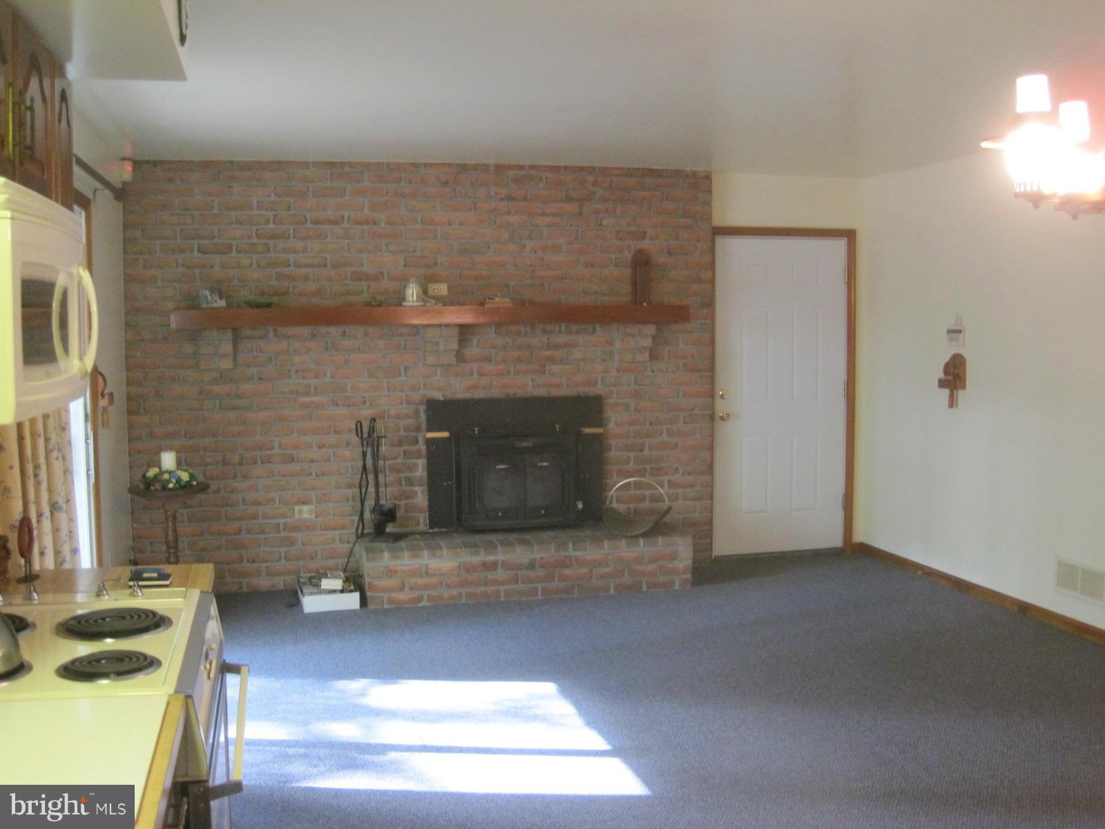 6533 Blackhead Road Baltimore, MD 21220 - Photo 8 of 15 Family Room