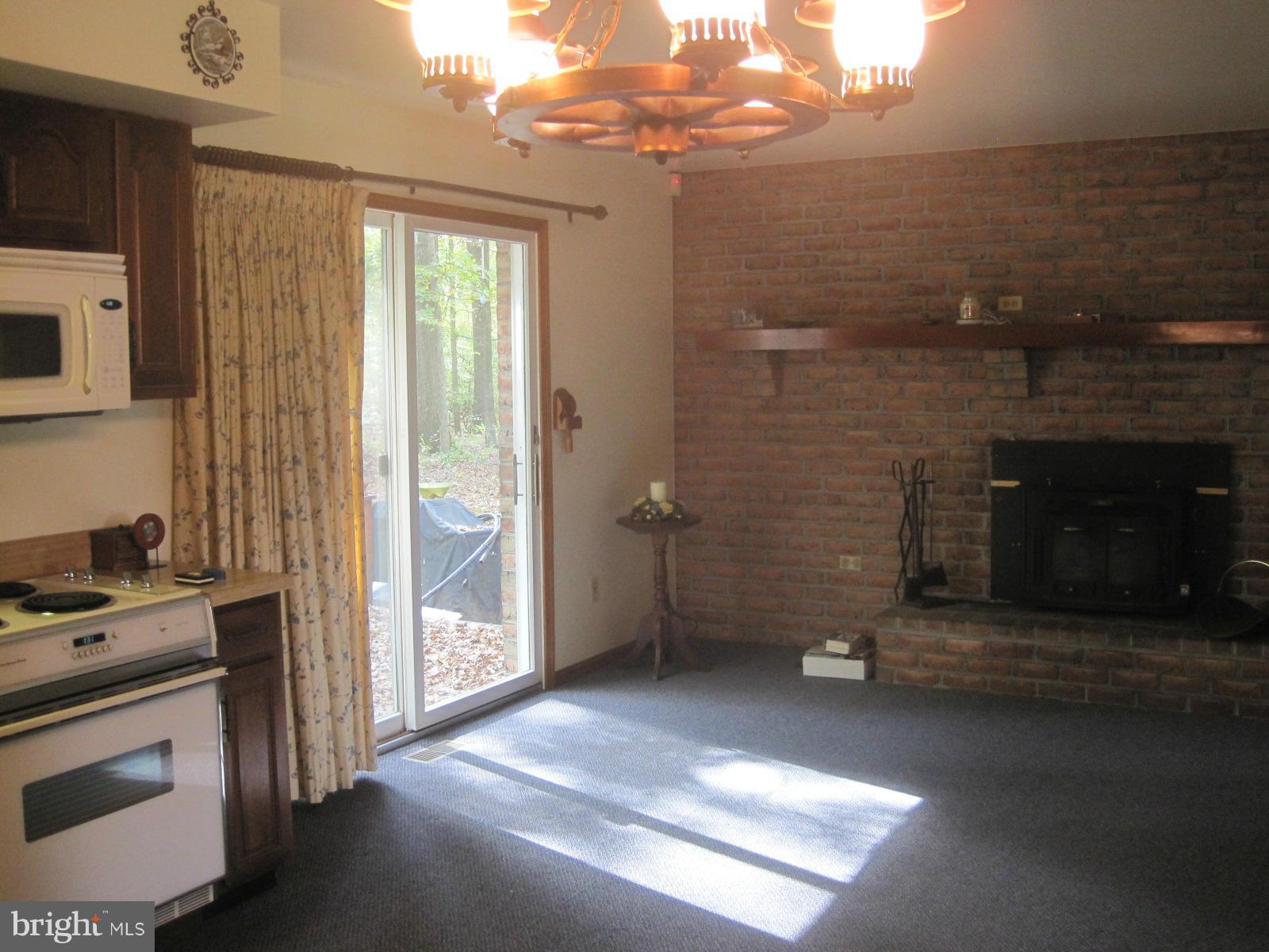 6533 Blackhead Road Baltimore, MD 21220 - Photo 9 of 15 Family Room