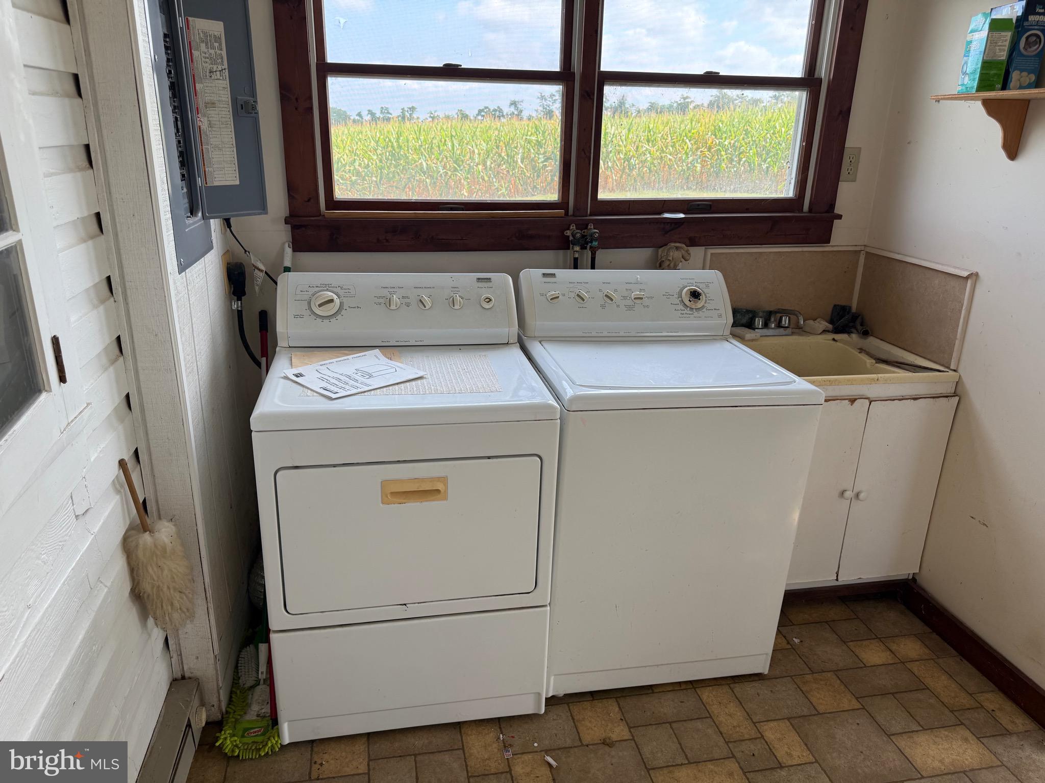 1309 Trevanion Road Union Bridge, MD 21791 - Photo 29 of 70 a utility room with dryer and washer