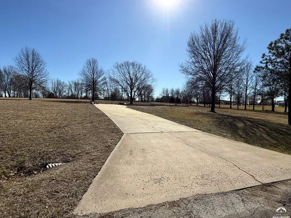 $399,000 | 1122 East 1264th Road, Lawrence, KS 66047