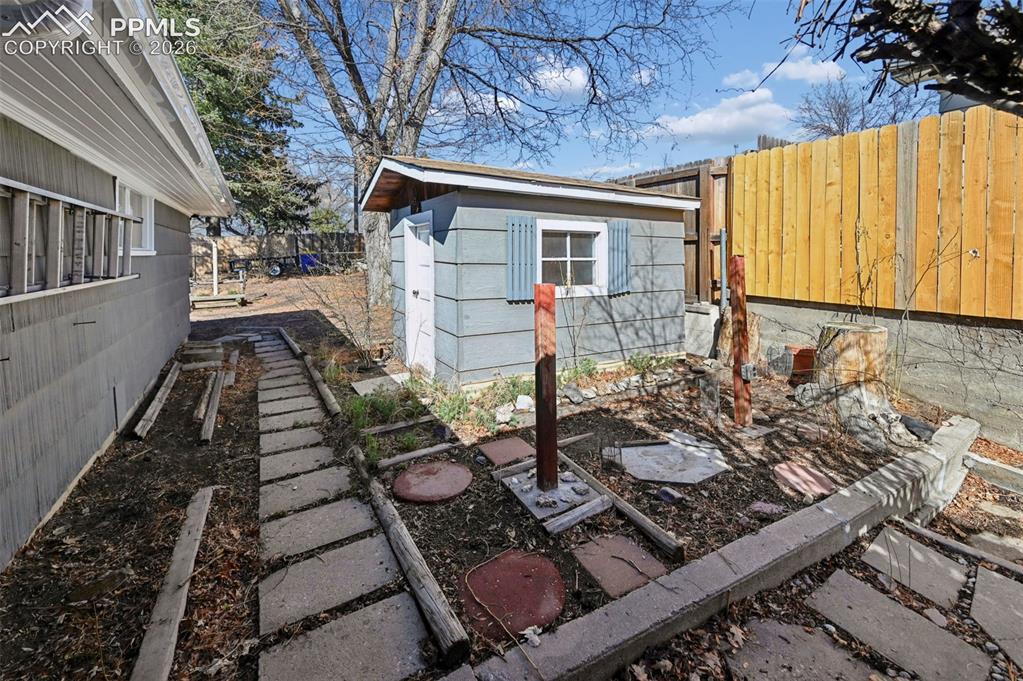1318 East San Rafael Street Colorado Springs, CO 80909 - Photo 33 of 44