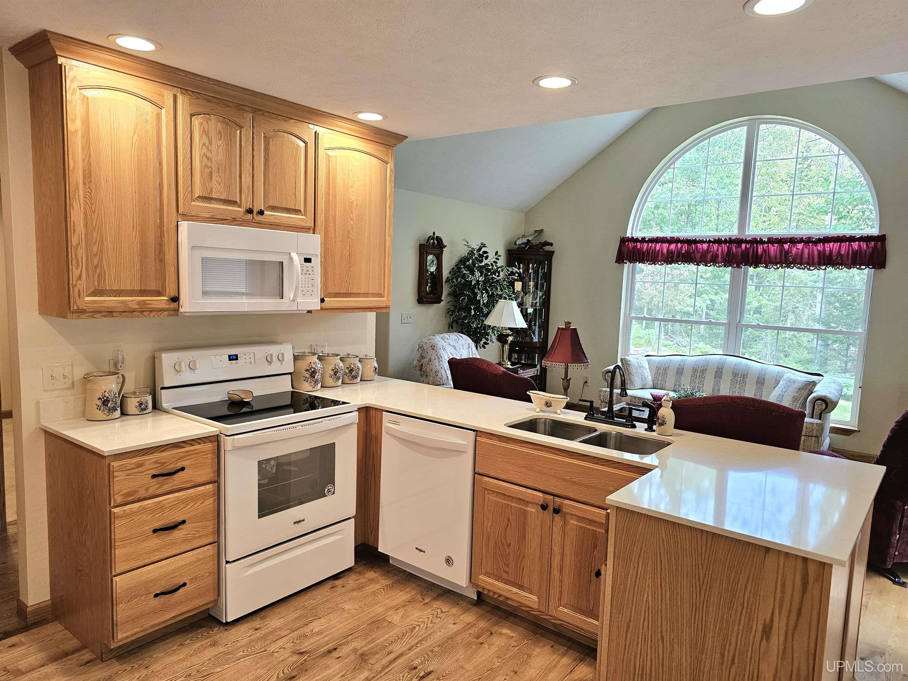 9157 Co Road Rapid River, MI 49878 - Photo 5 of 53