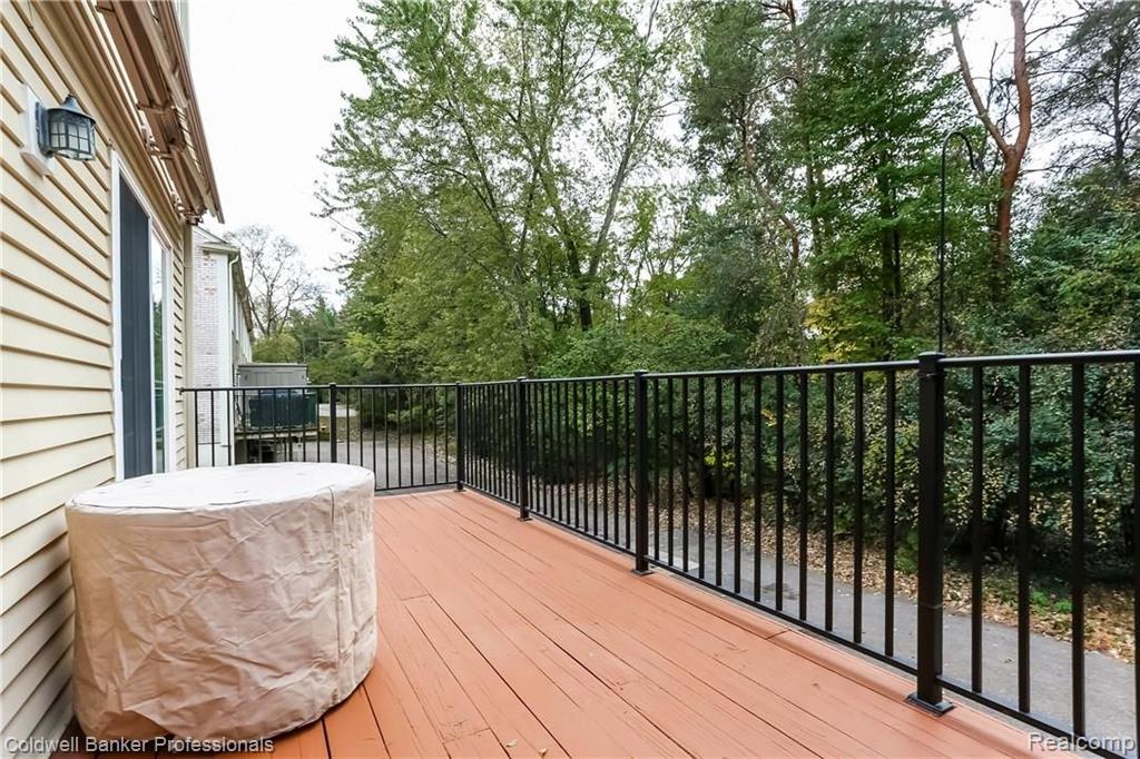 1483 Carriage Lane, Unit 17 Rochester Hills, MI 48306 - Photo 23 of 28