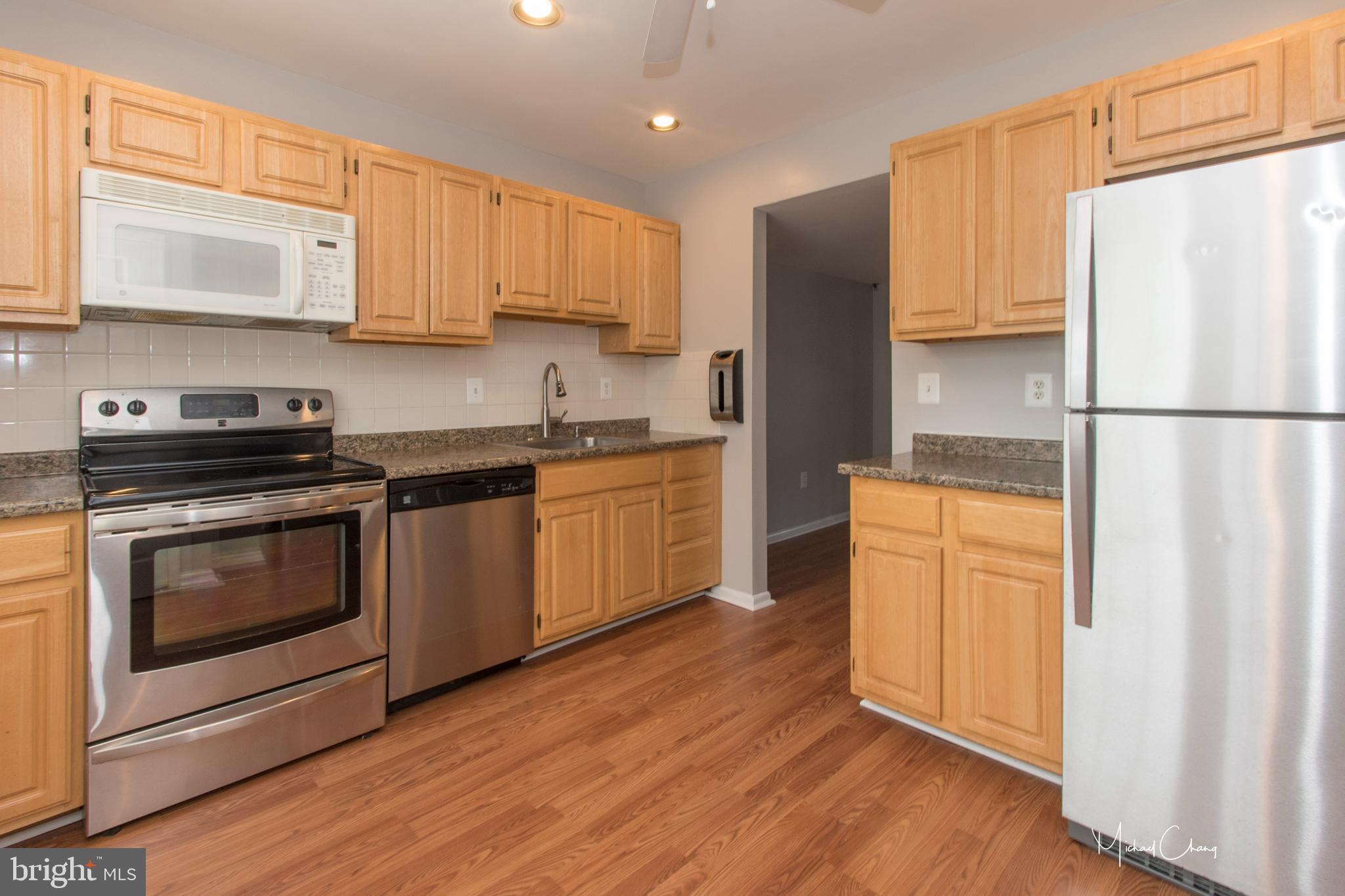 48 Timber Rock Road Gaithersburg, MD 20878 - Photo 3 of 30