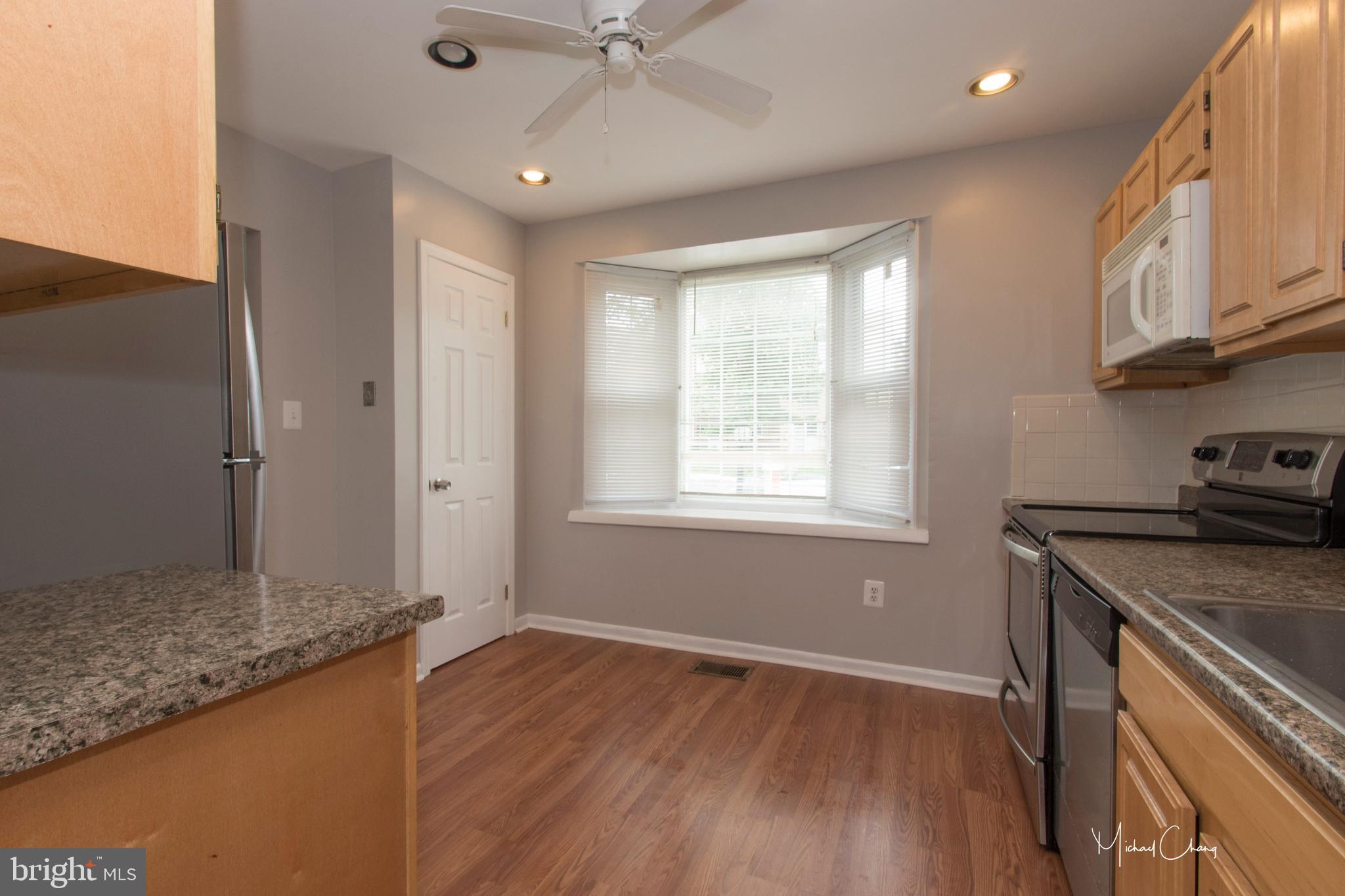 48 Timber Rock Road Gaithersburg, MD 20878 - Photo 4 of 30