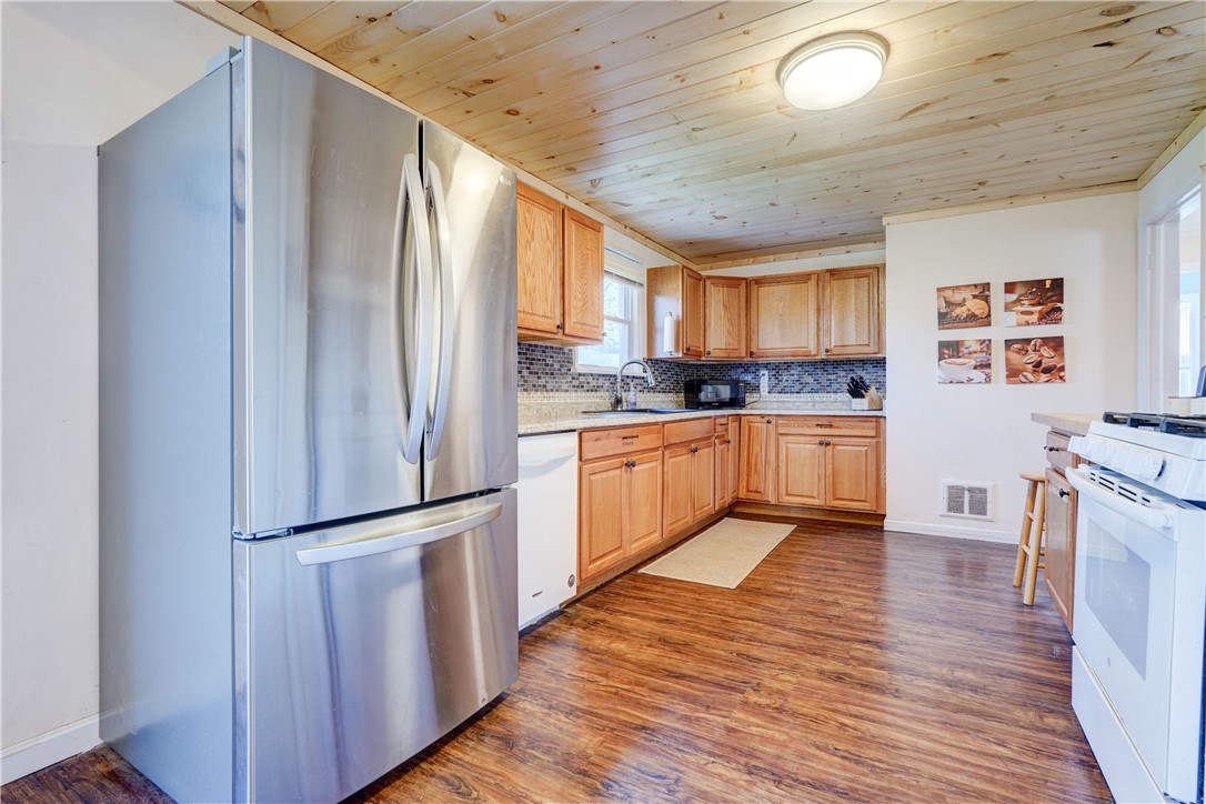 162 Nantucket Road Greece, NY 14626 - Photo 17 of 43