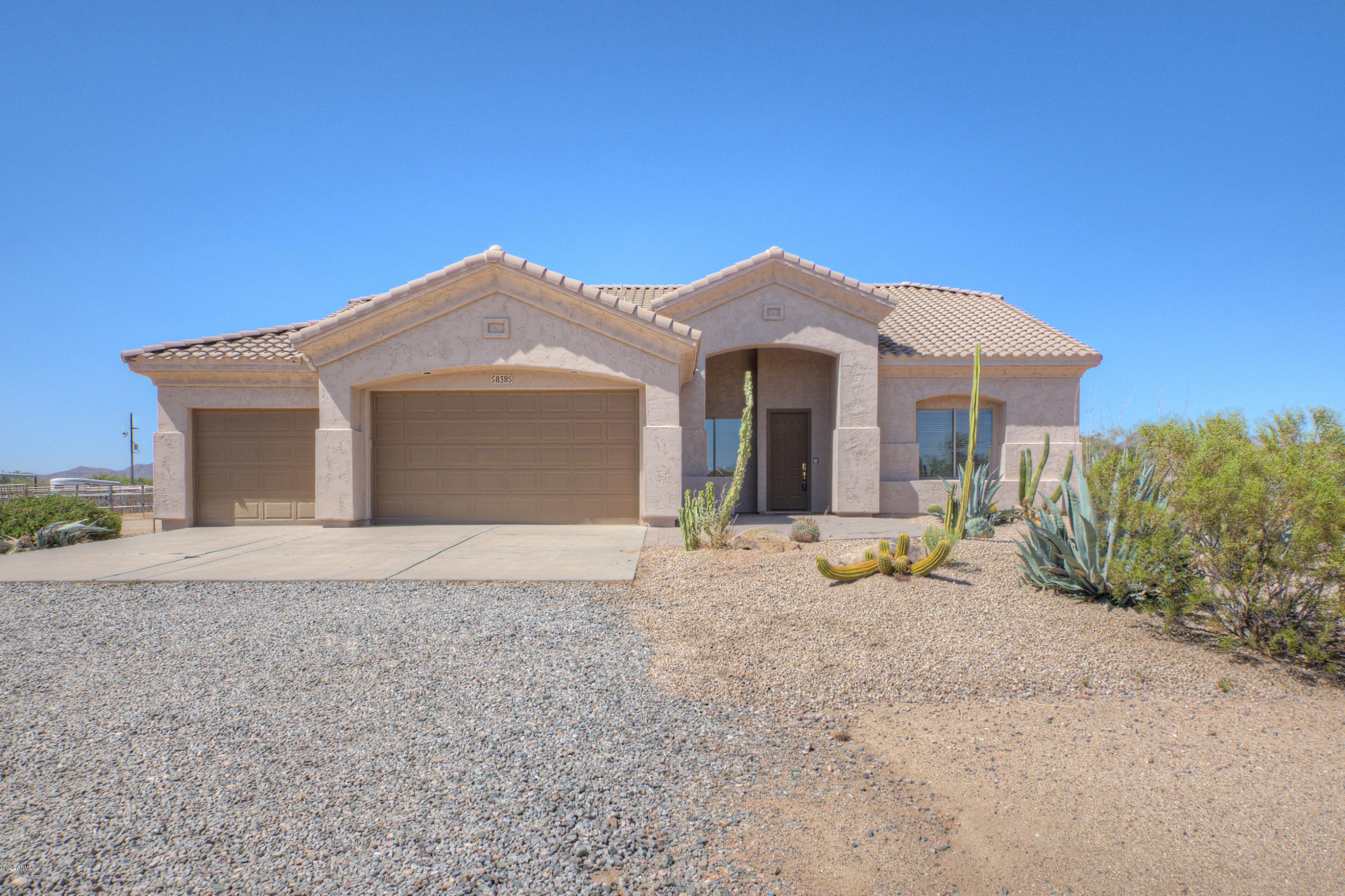 838 East Dolores Road Phoenix, AZ 85086 - Photo 1 of 25 Front of home