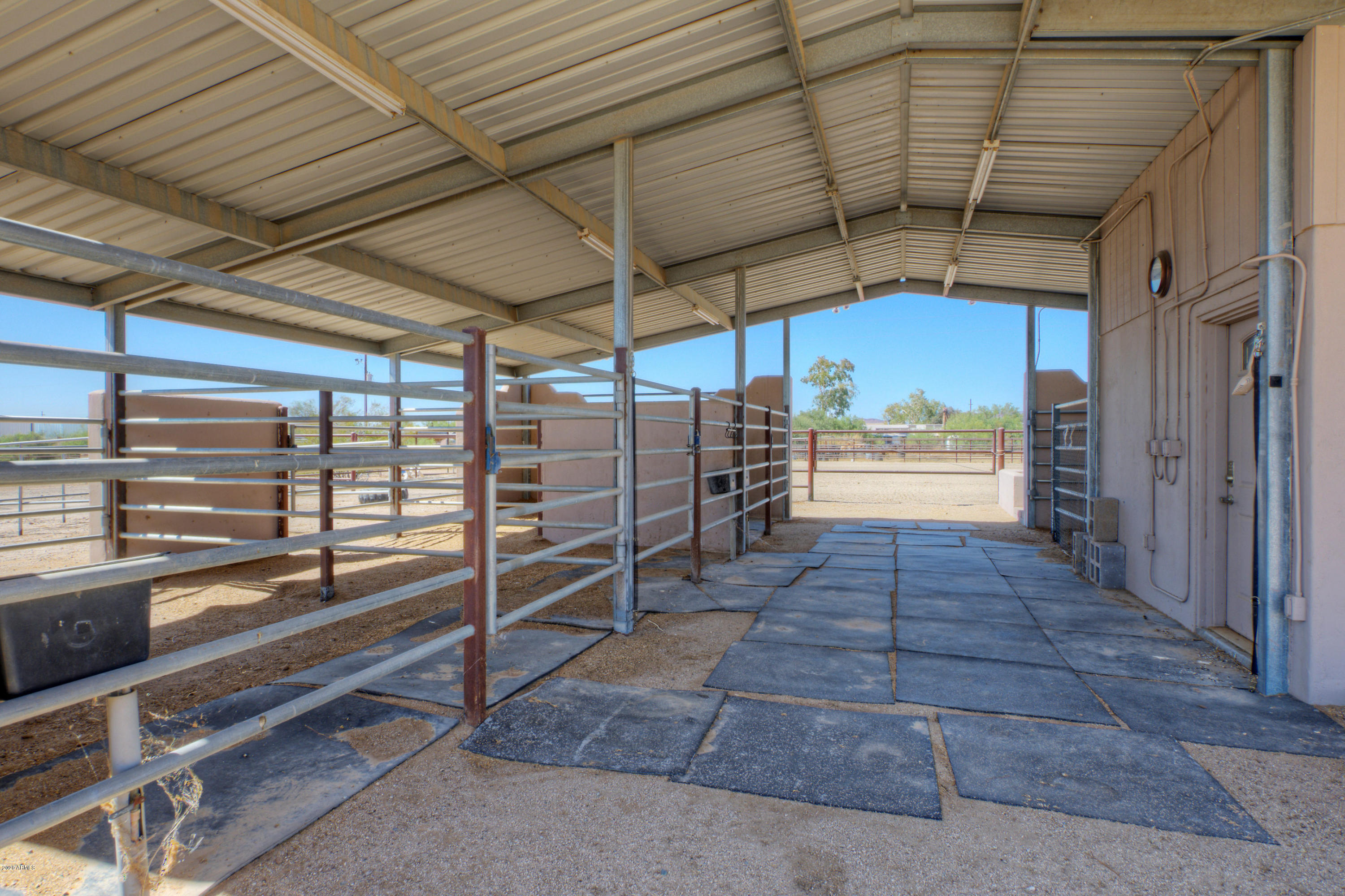 838 East Dolores Road Phoenix, AZ 85086 - Photo 20 of 25 838 E Delores Phoenix AZ 85086-print-020