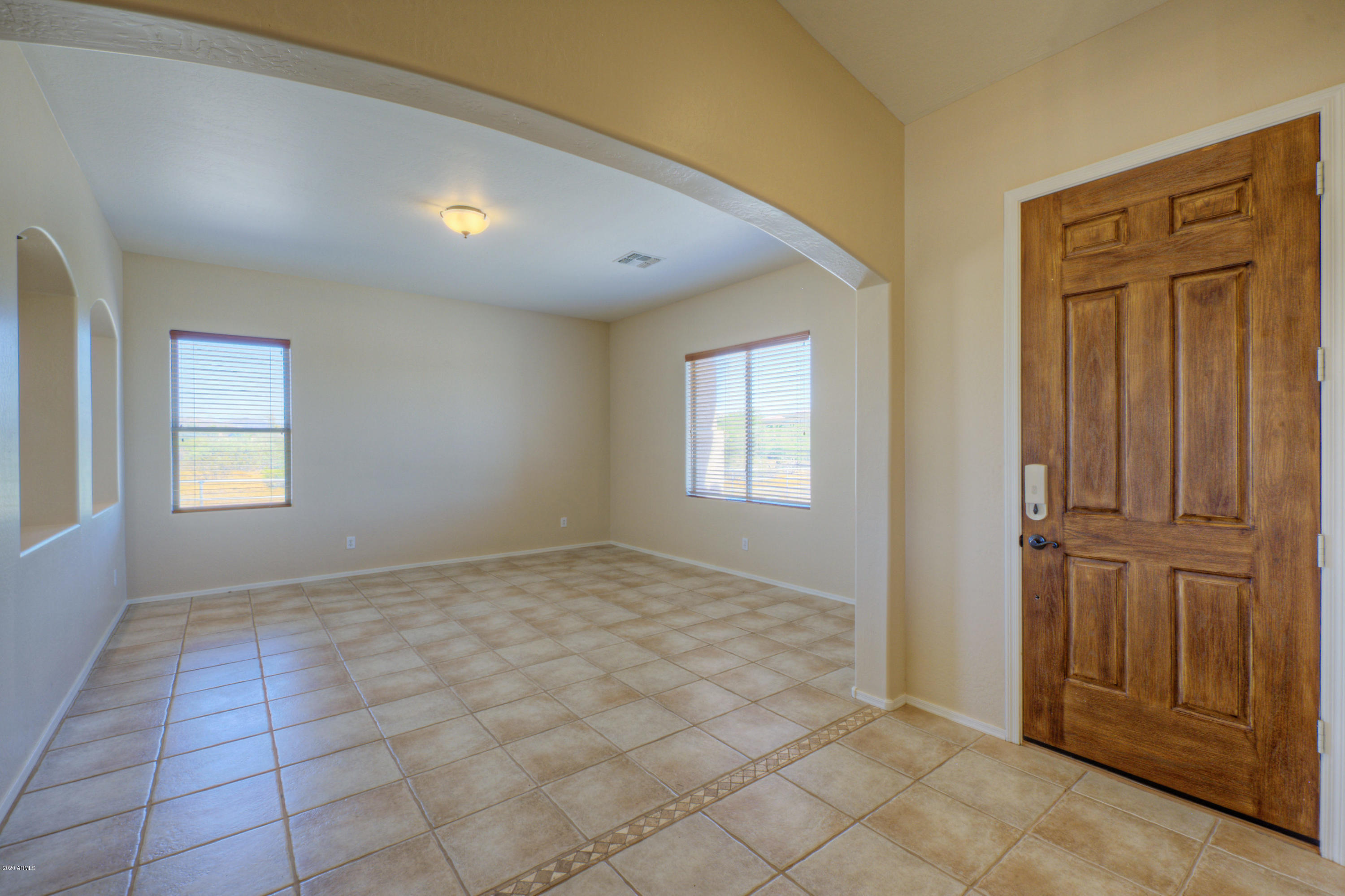 838 East Dolores Road Phoenix, AZ 85086 - Photo 2 of 25 Entry