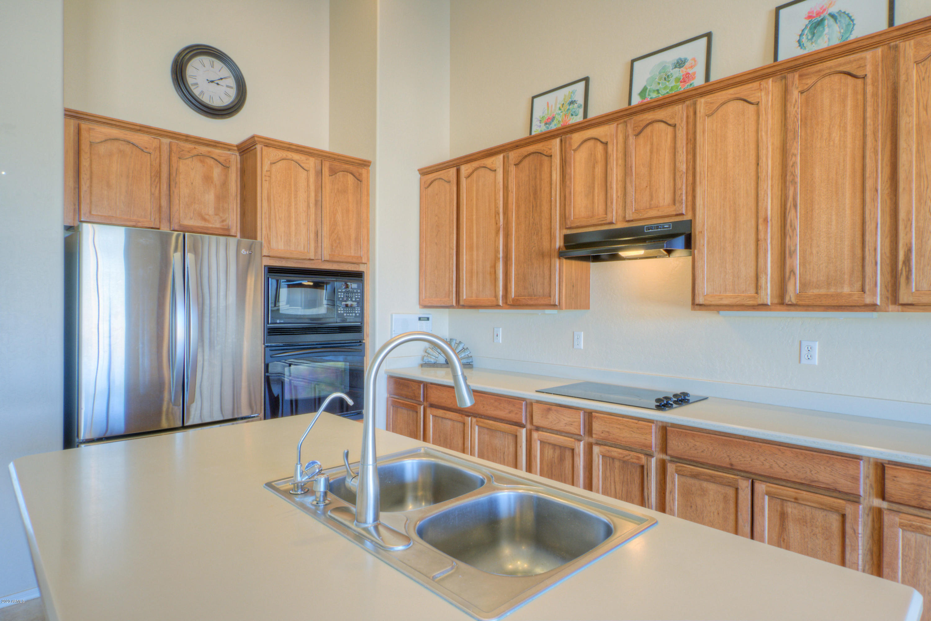 838 East Dolores Road Phoenix, AZ 85086 - Photo 8 of 25 Kitchen