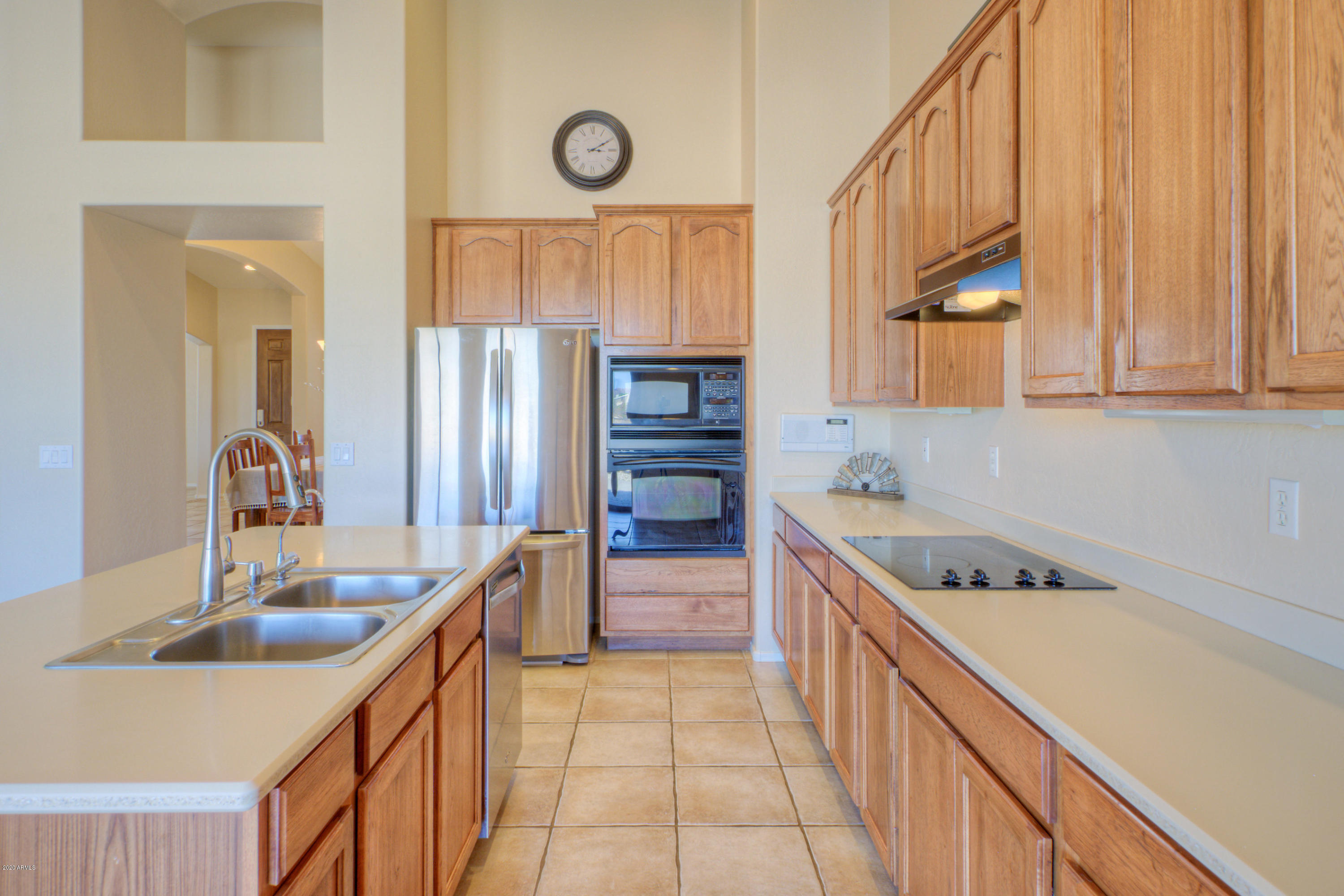 838 East Dolores Road Phoenix, AZ 85086 - Photo 9 of 25 Kitchen View
