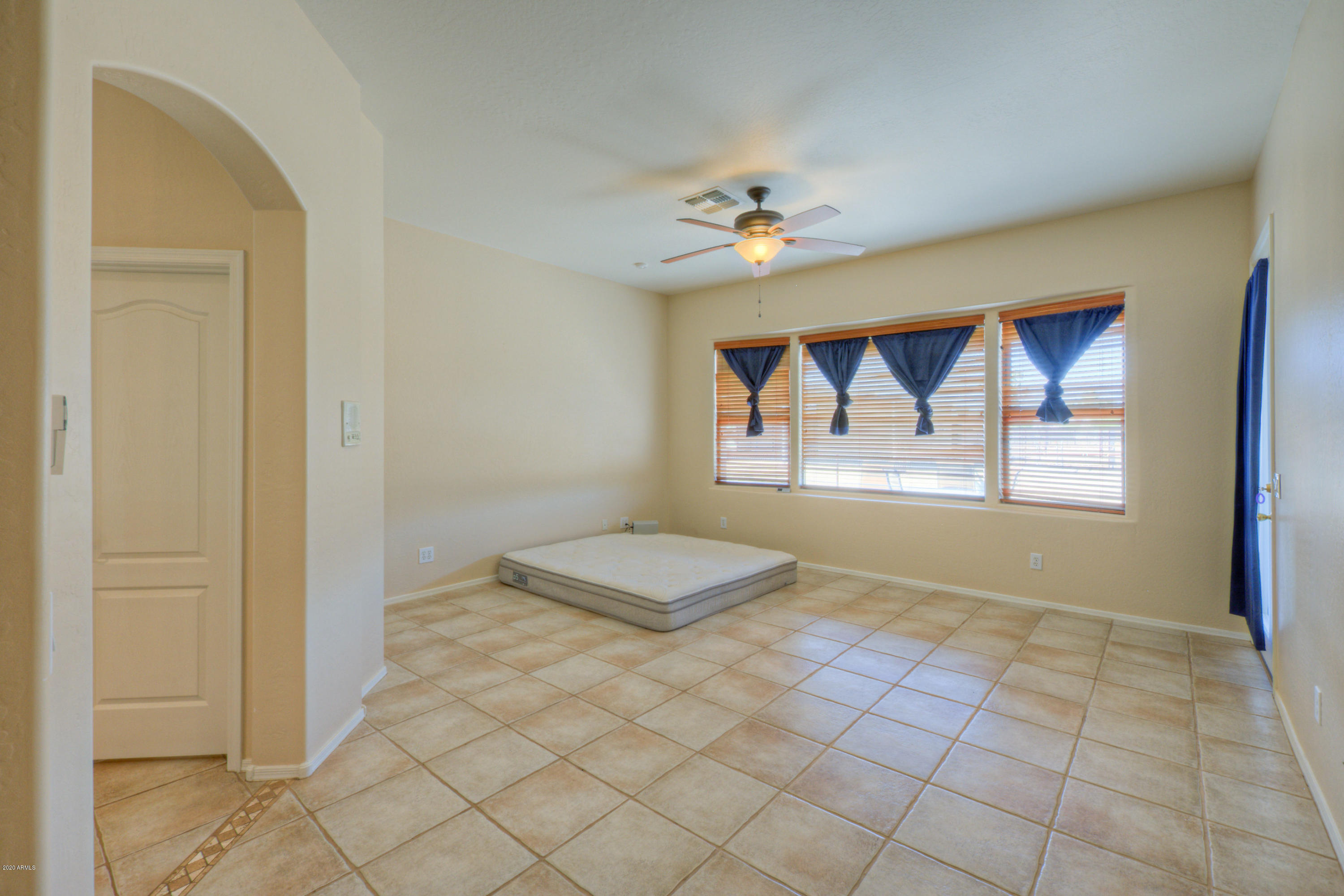 838 East Dolores Road Phoenix, AZ 85086 - Photo 10 of 25 Master Bedroom