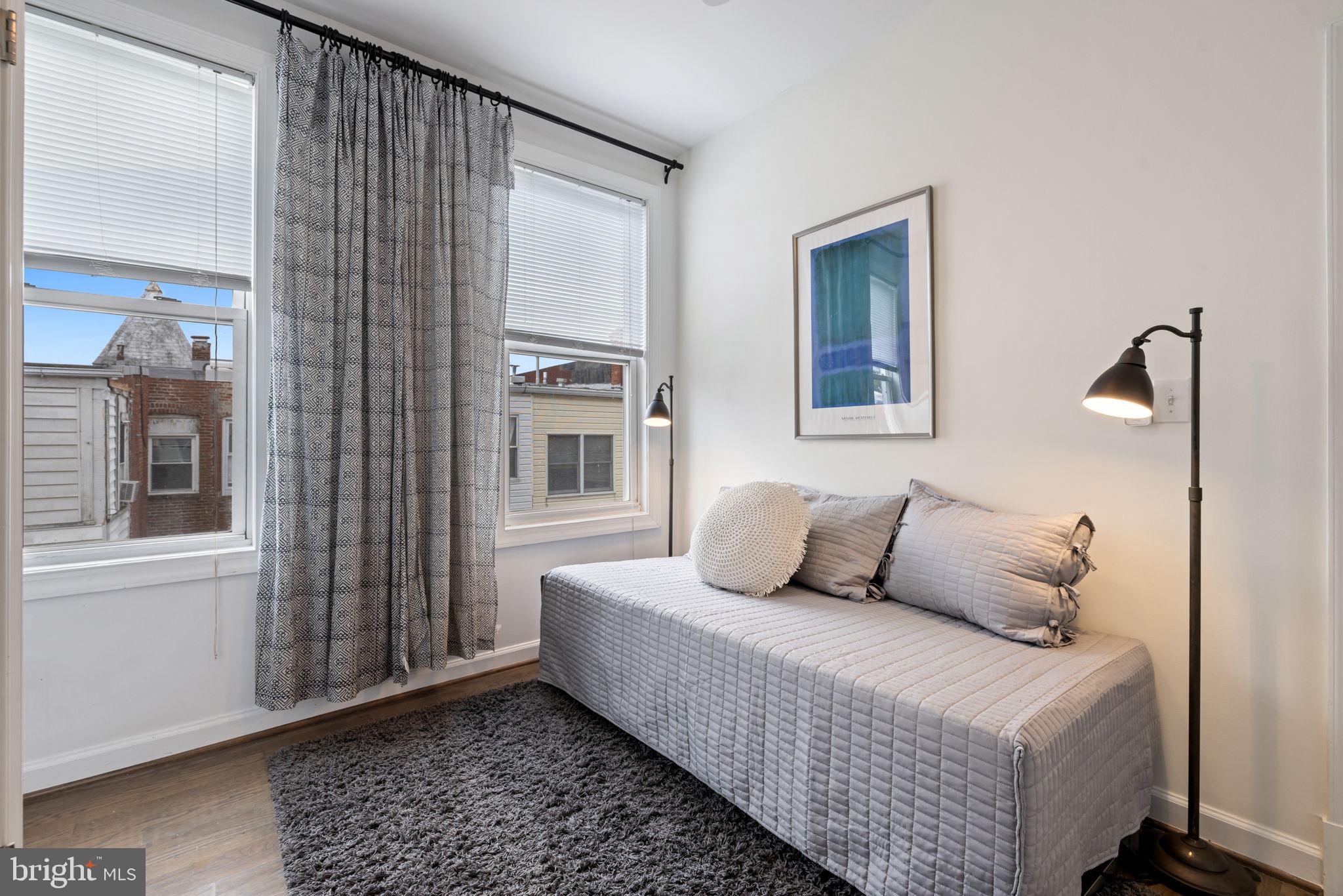 1019 10th Street Northeast Washington, DC 20002 - Photo 36 of 69 Middle bedroom