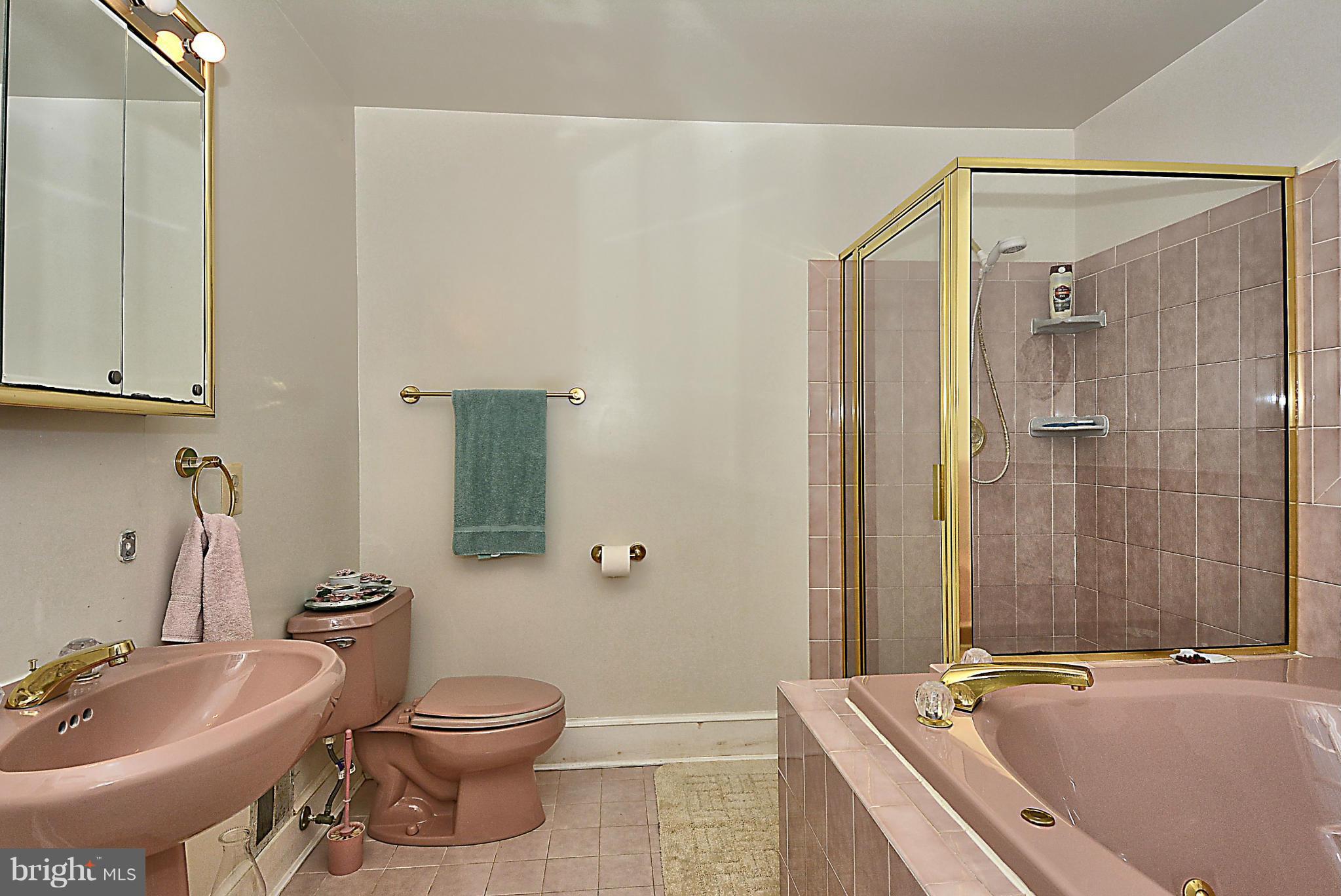 726 Tyler Point Road Deale, MD 20751 - Photo 18 of 30 Bath (Master)