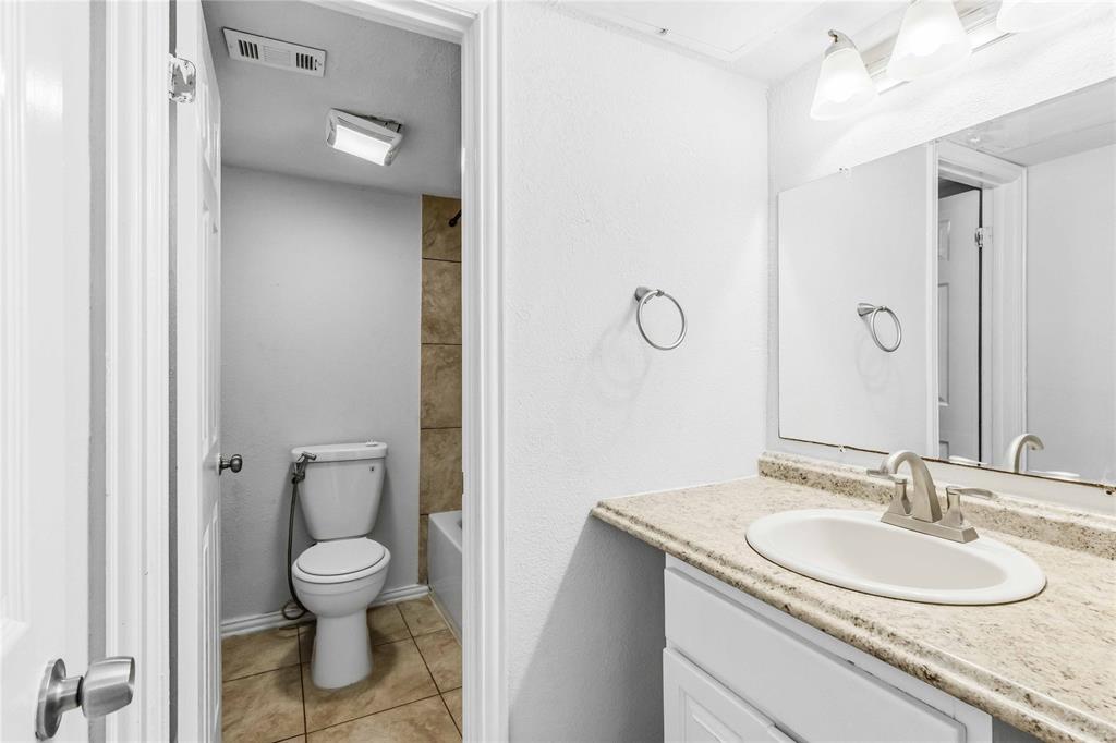 9809 Walnut Street, Unit E107 Dallas, TX 75243 - Photo 21 of 29