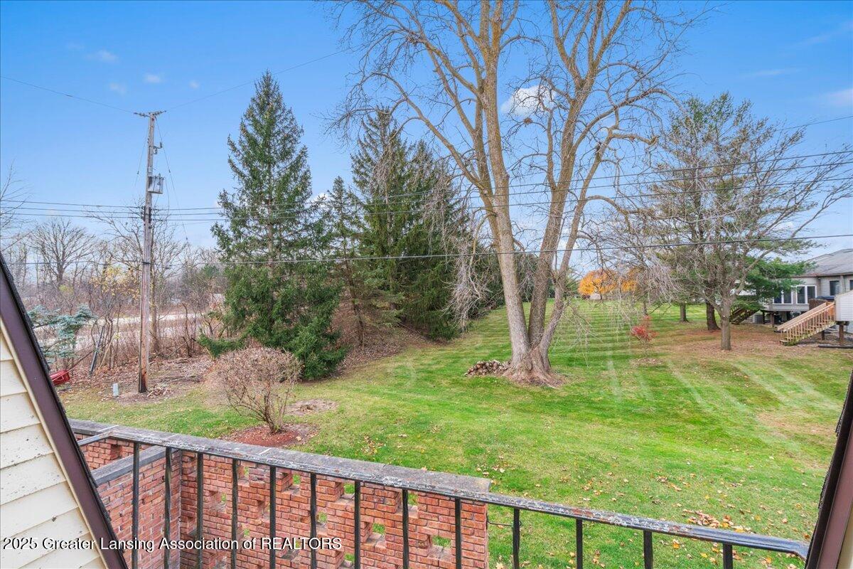 4831 Gull Road, Unit 8 Lansing, MI 48917 - Photo 11 of 22 15-Media Jett - 15