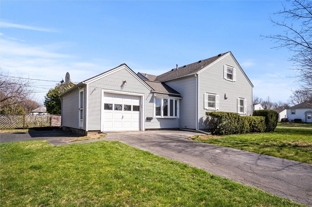 136 Rosecroft Drive Greece, NY 14616 - Photo 1 of 1 Gallery Image 1