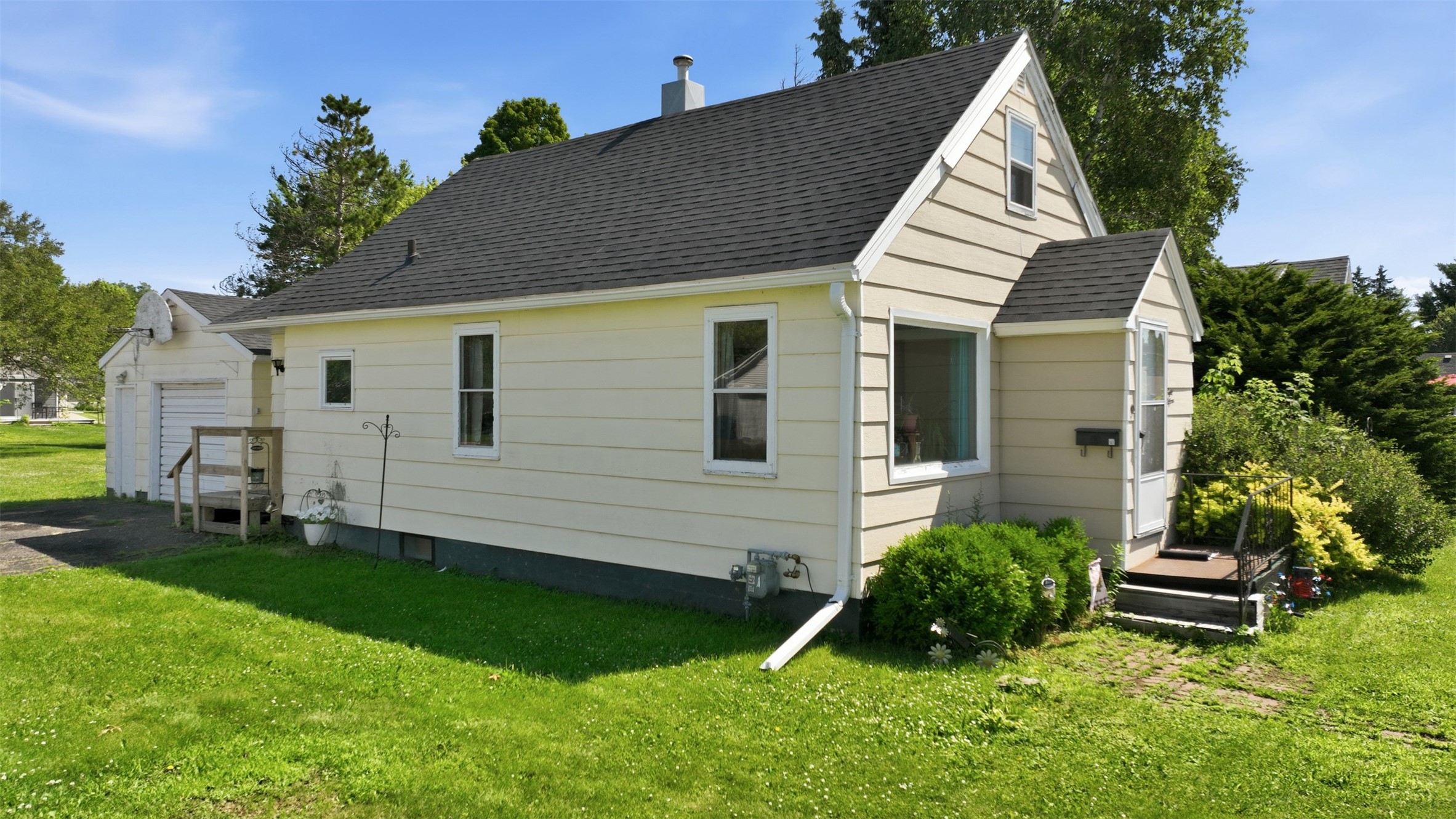 815 Augusta Street Rice Lake, WI 54868 - Photo 3 of 38 Gallery Image 3